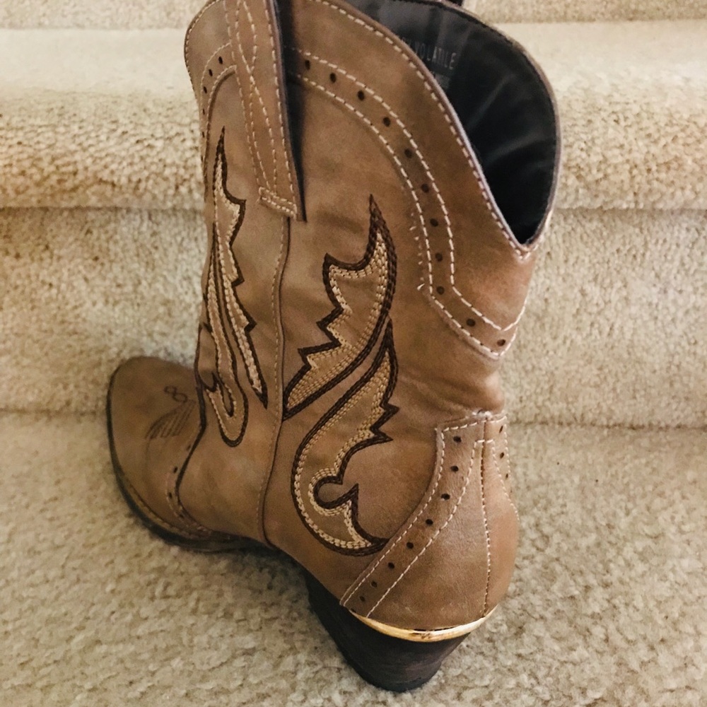 Boots!! - Picture 6 of 13